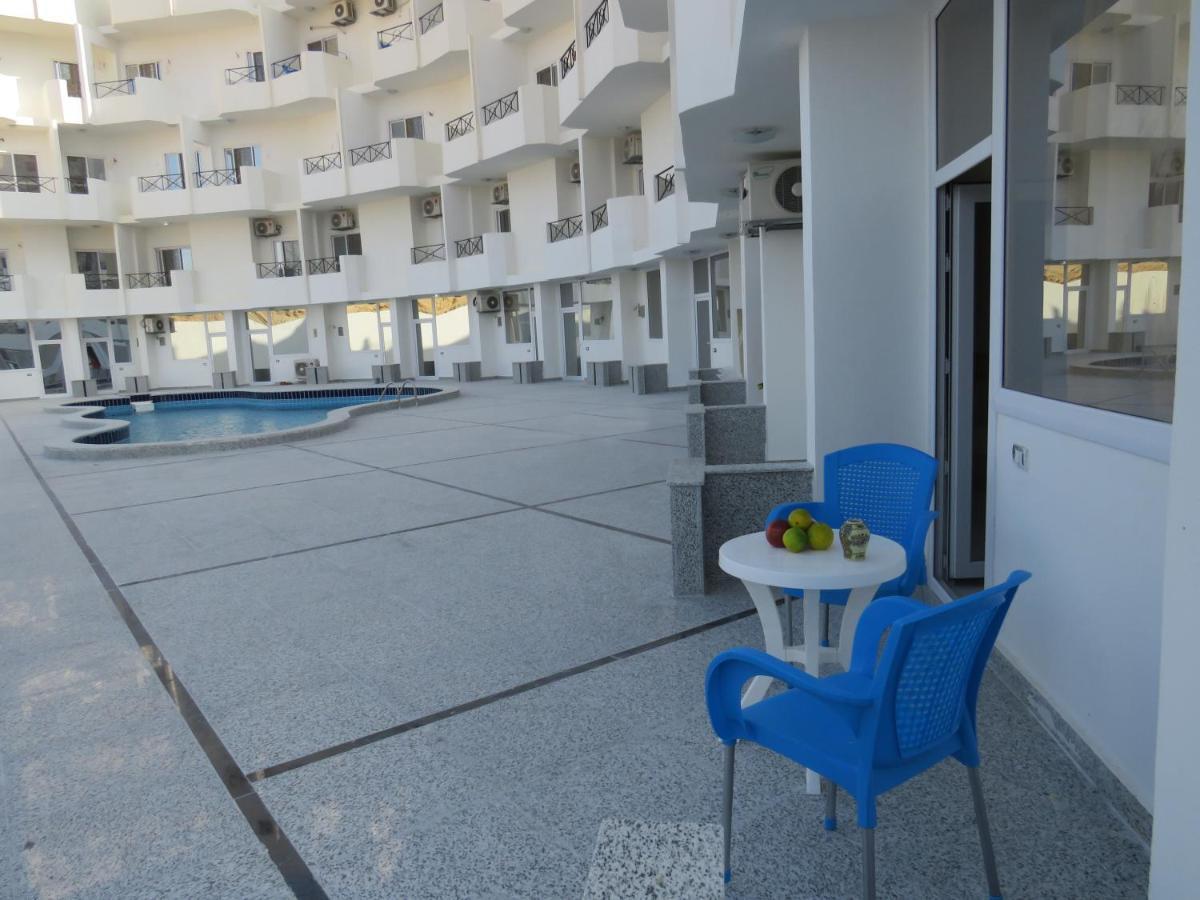 Apartment Dolcezza Near The Sea Redsealine Hurghada Bagian luar foto