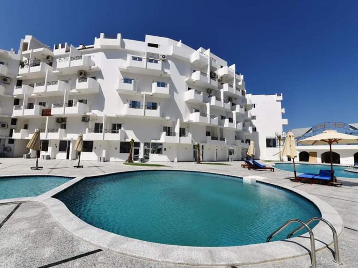 Apartment Dolcezza Near The Sea Redsealine Hurghada Bagian luar foto