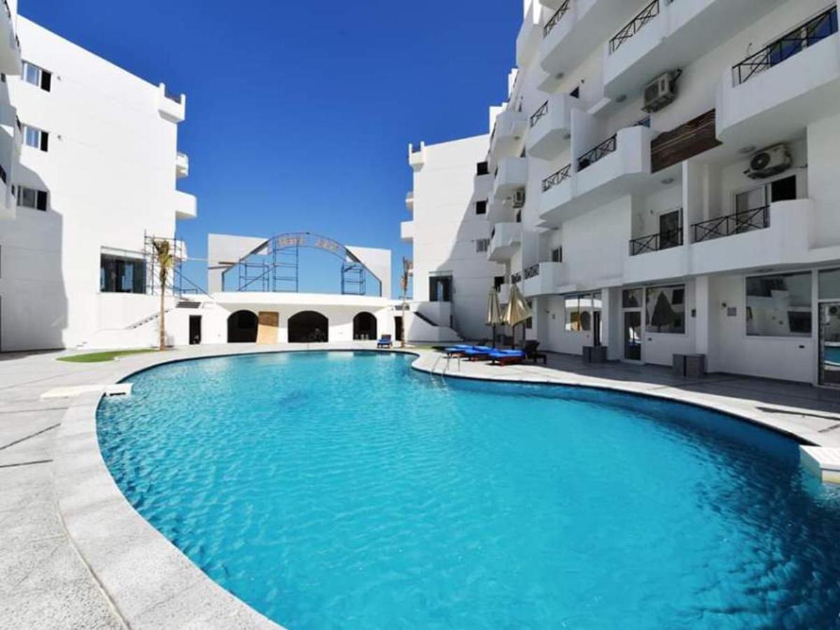 Apartment Dolcezza Near The Sea Redsealine Hurghada Bagian luar foto